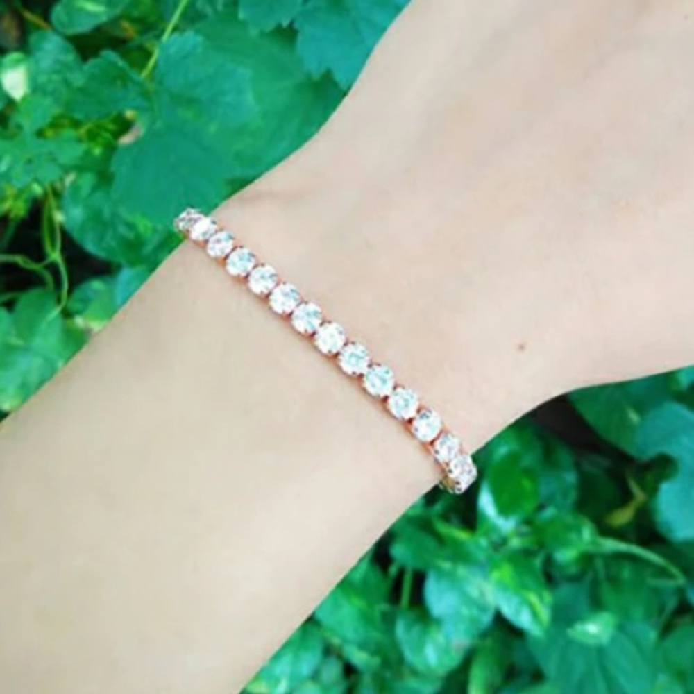 ✨Very lovely tennis bracelet✨ - Picture 6 of 16